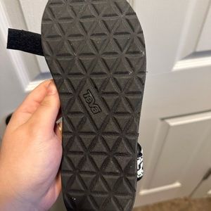 Size 6 Brand New Teva Sandals